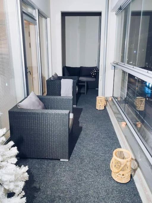 New Apartment Pearl Near Airport Vanda Exteriör bild